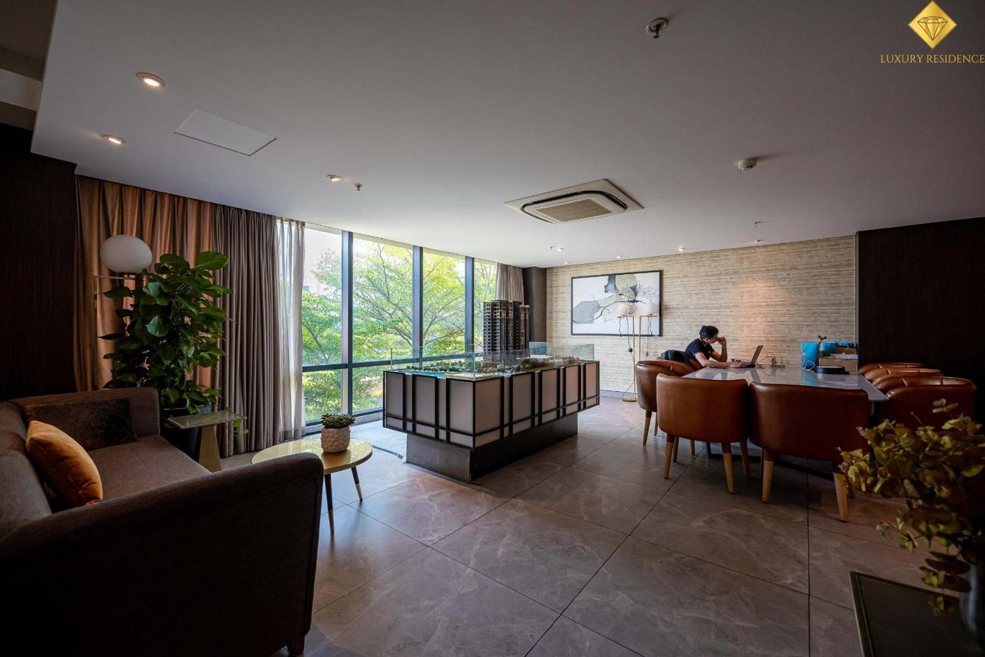 D1Mension Riverside - Angia Hospitality Ho Chi Minh City Exterior photo